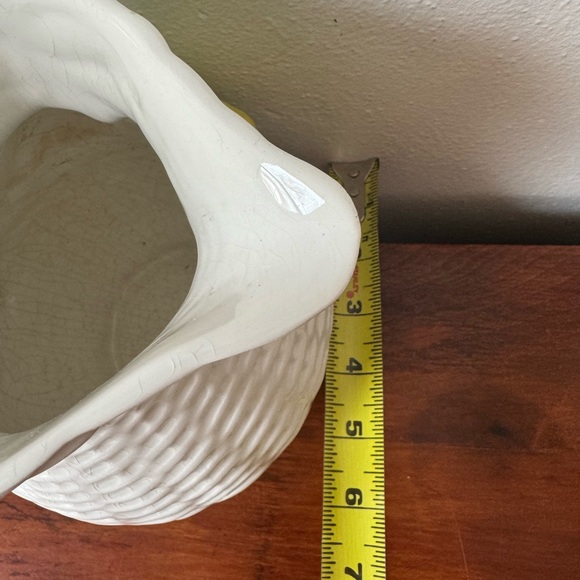 Vintage Italian ceramic trompe l'oeil lemon wicker pitcher - Picture 9 of 11